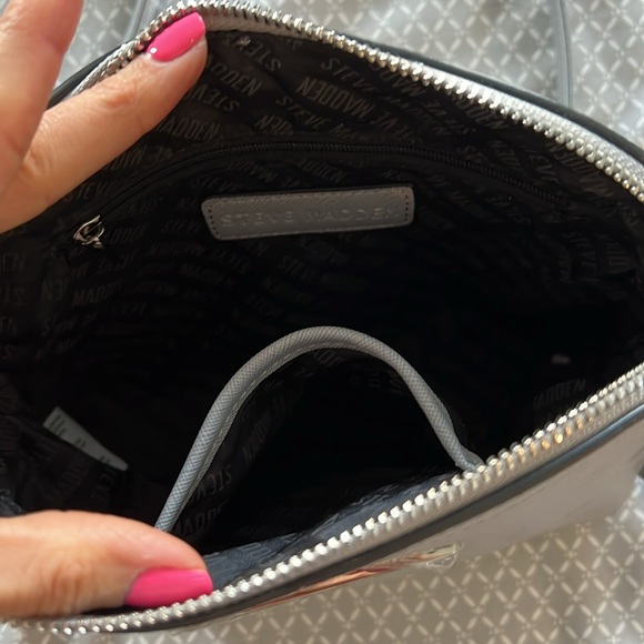 Steve Madden purse - Picture 2 of 5